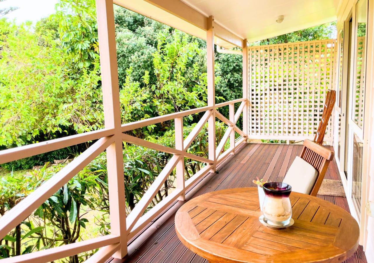 בורנט פיין Poinciana Cottages מראה חיצוני תמונה