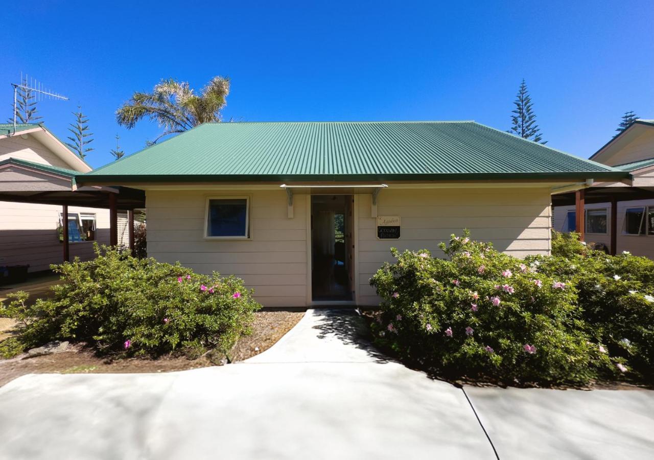 בורנט פיין Poinciana Cottages מראה חיצוני תמונה