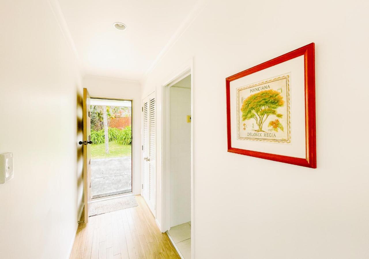 בורנט פיין Poinciana Cottages מראה חיצוני תמונה