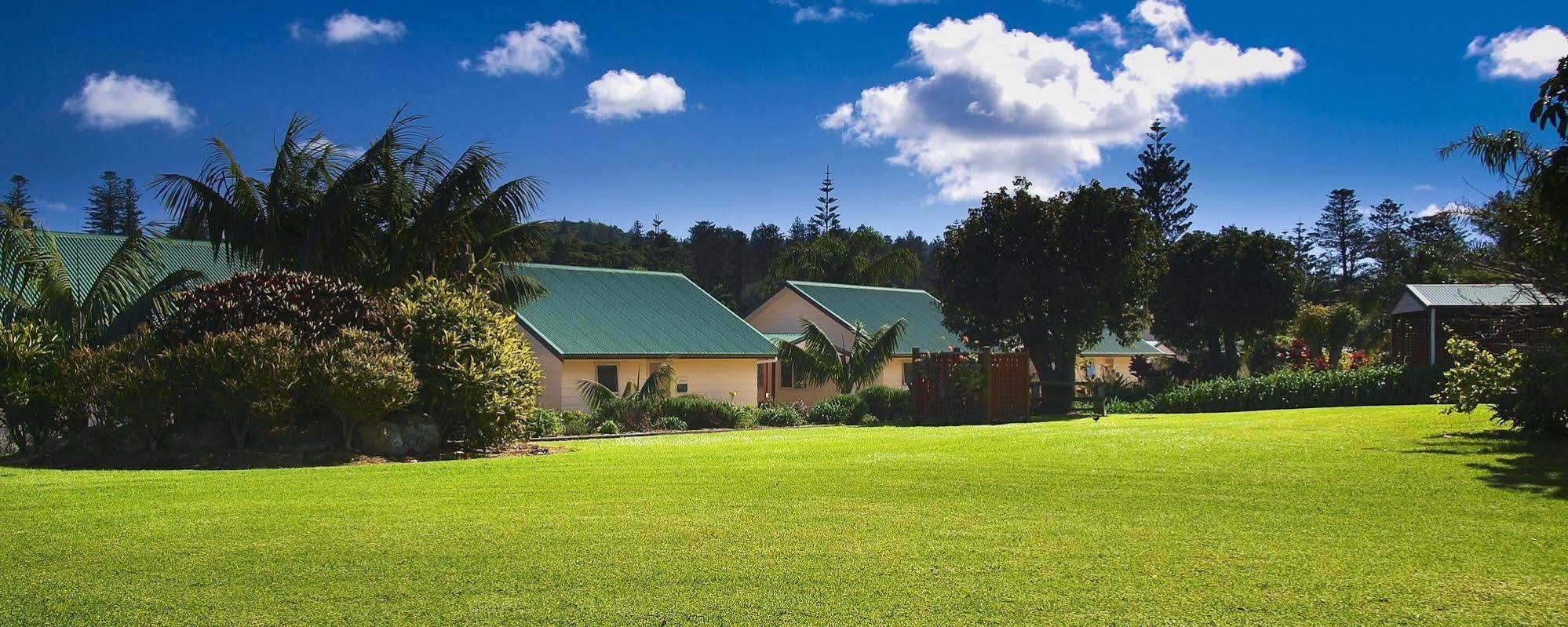 בורנט פיין Poinciana Cottages מראה חיצוני תמונה