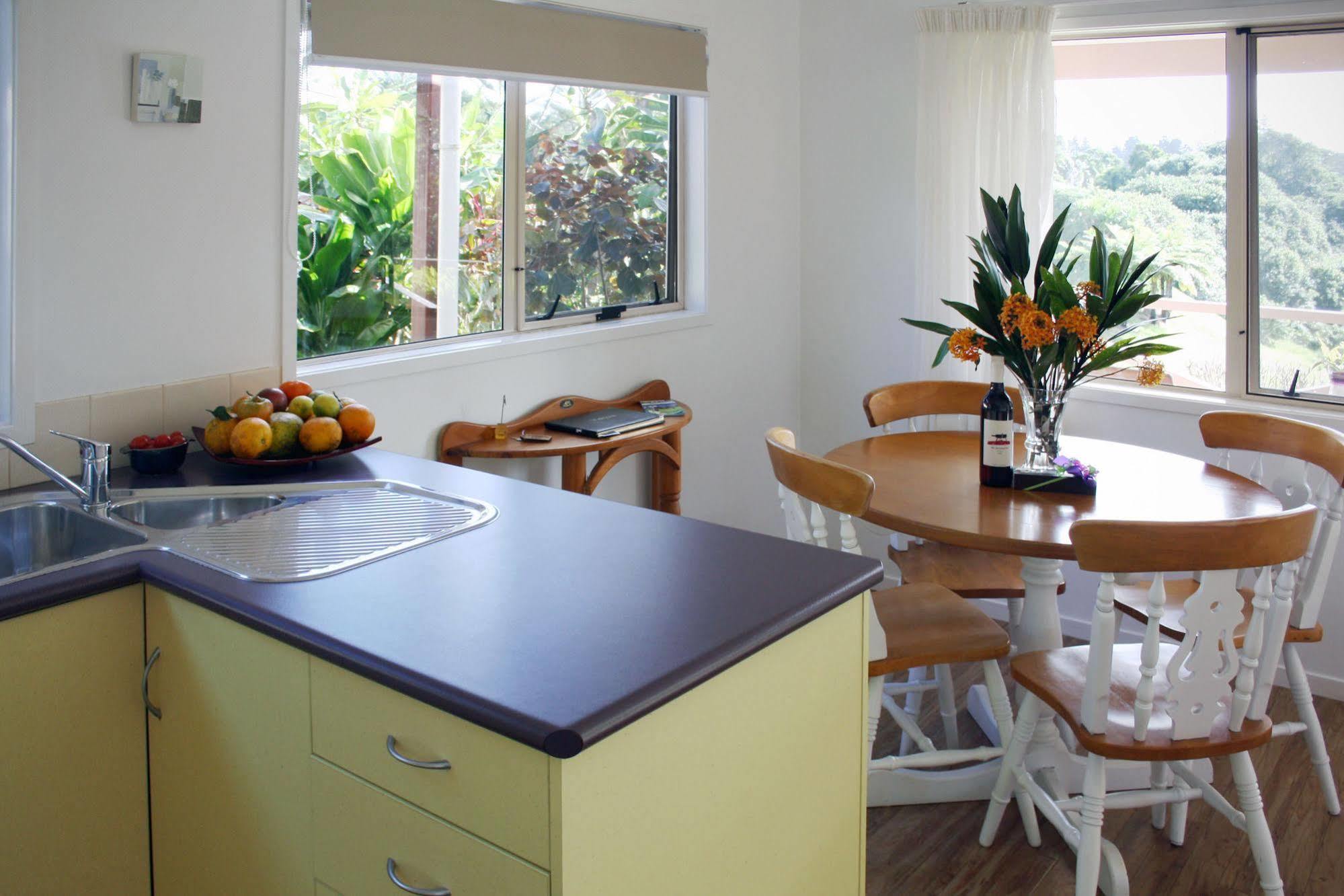 בורנט פיין Poinciana Cottages מראה חיצוני תמונה